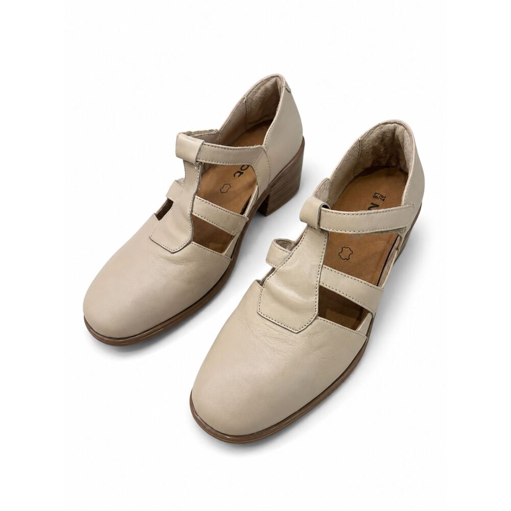 Naot Authentic Women’s 37 Beige Leather T-Strap Mary Jane Heels Comfort Shoes